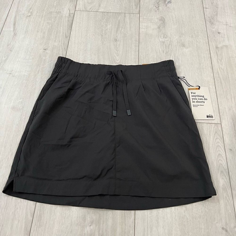 REIâwomenâsâskirtâshortsâsizeâxs